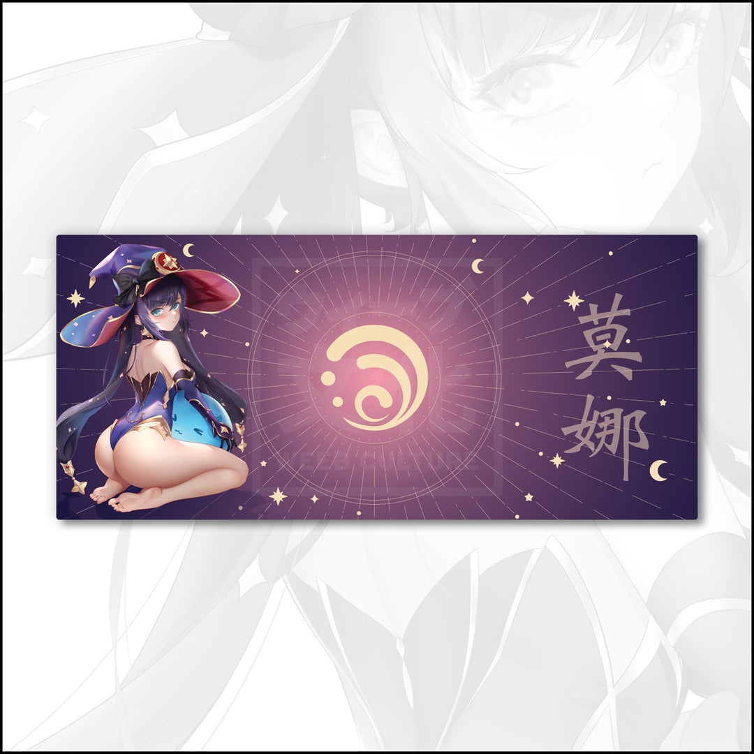 Pouty Mona Desk Mat